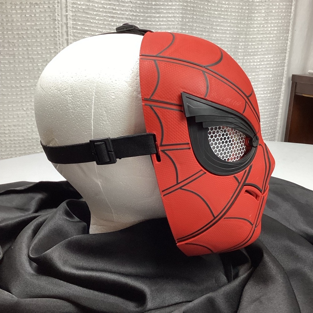 2016 Hasbro Marvel Hard Plastic Spider-Man Youth Halloween Mask - Picture 2 of 10